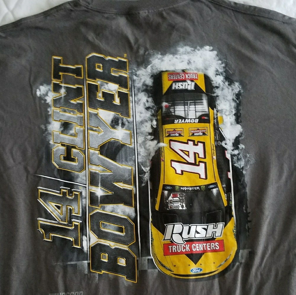 Mens nascar 'Clint Bowyer' Tshirt